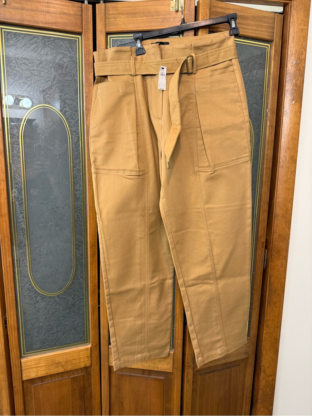 Ladies High-Rise Tapered Pants with Belt - Tan, BANANA REPUBLIC BRAND NEW